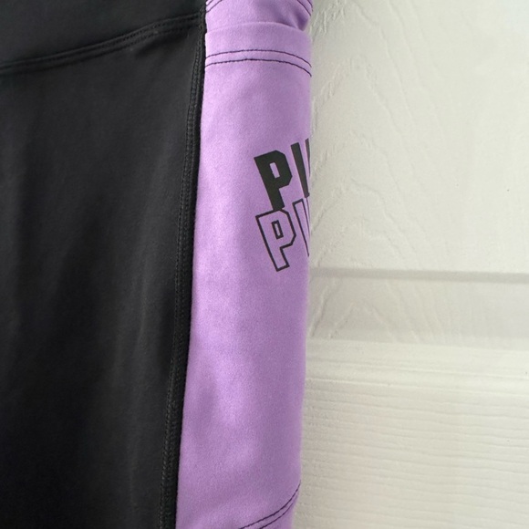 VS Pink Leggings! - Picture 2 of 4